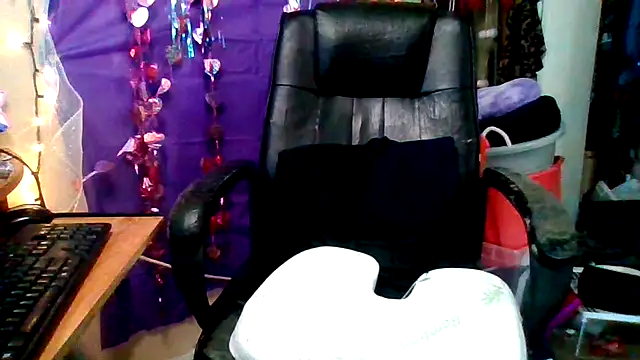 SatinSinful online show from 02/27/26, 09:37