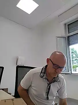 Robyxblu1 online show from 06/29/26, 07:47