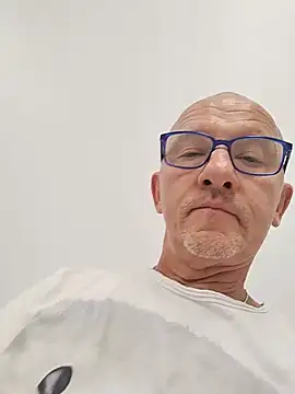 Robyxblu1 online show from 06/30/26, 03:13