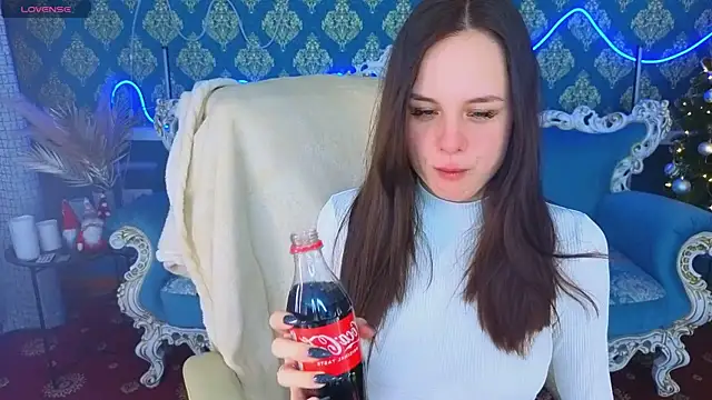 Snapshot of KarolinaSky chatting on 01/08/26, 06:37 KarolinaSky online show from 01/08/26, 06:37