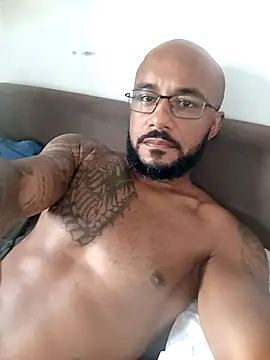 Snapshot of blackmamba3887 chatting on 11/24/25, 10:37 blackmamba3887 online show from 11/24/25, 10:37