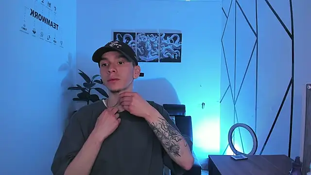 James Adams 01 online show from 11/25/25, 03:23