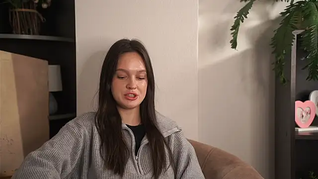 CoreneMollicone online show from 11/20/25, 10:26