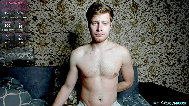 Maxhornyblondieman online show from 04/01/26, 05:43