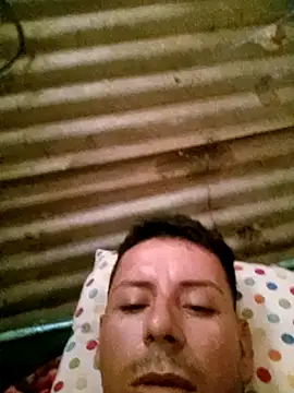 Snapshot of juunioreest chatting on 11/18/25, 12:42 juunioreest online show from 11/18/25, 12:42