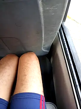 Snapshot of juunioreest chatting on 12/02/25, 08:37 juunioreest online show from 12/02/25, 08:37