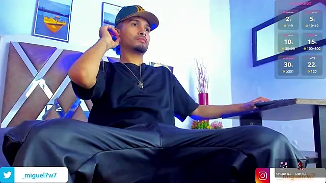 Snapshot of __Miguel7w7 chatting on 12/14/25, 04:12 Miguel7w7 online show from 12/14/25, 04:12