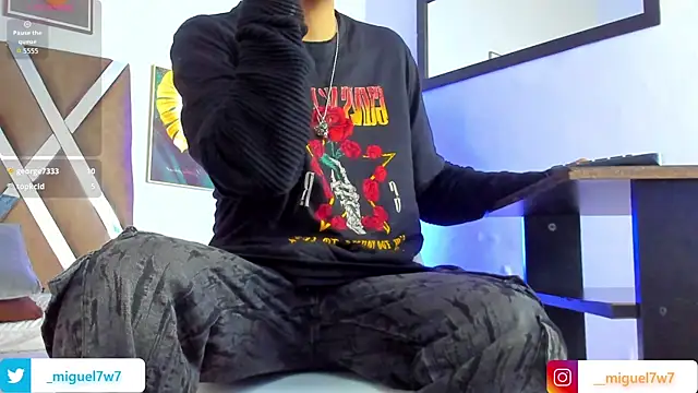 Snapshot of __Miguel7w7 chatting on 01/13/26, 07:30 Miguel7w7 online show from 01/13/26, 07:30