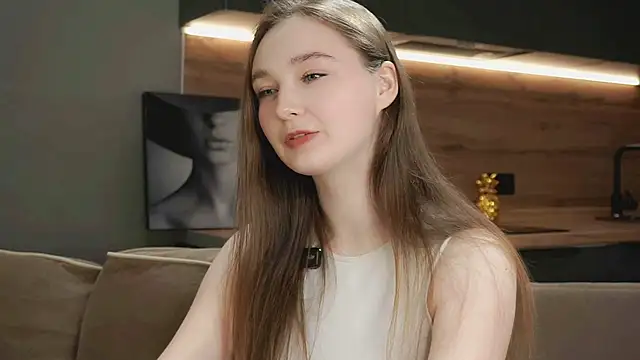 Snapshot of Eliravelvet chatting on 11/18/25, 06:12 Eliravelvet online show from 11/18/25, 06:12