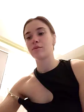 Snapshot of BarniLili chatting on 12/03/25, 04:16 BarniLili online show from 12/03/25, 04:16