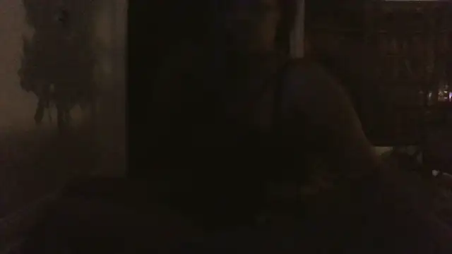 Snapshot of VenezuelaLuxeNoir chatting on 12/17/25, 01:06 VenezuelaLuxeNoir online show from 12/17/25, 01:06