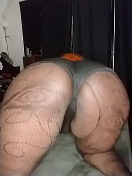 VenezuelaLuxeNoir online show from 04/13/26, 07:36