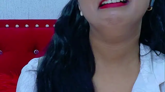 LeahSole online show from 11/26/25, 03:40