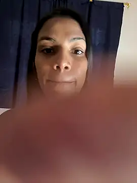 ArielleMillerr- online show from 12/15/25, 05:39