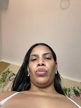 ArielleMillerr- online show from 02/06/26, 05:49