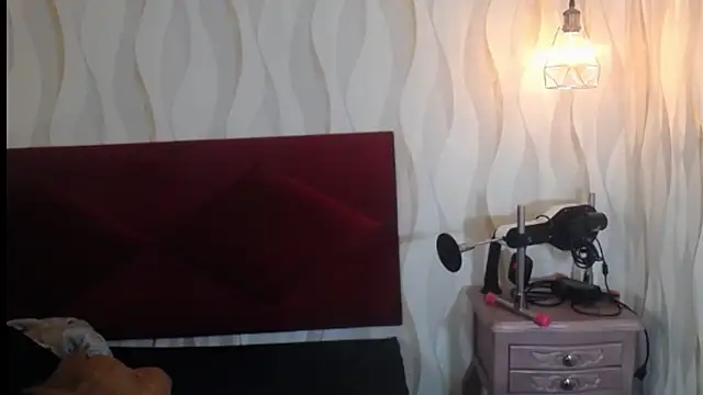 danna garza online show from 12/20/25, 05:14