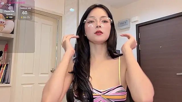 Snapshot of Achix58 chatting on 02/23/26, 02:47 Achix58 online show from 02/23/26, 02:47