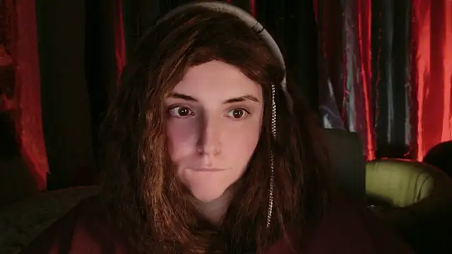 DaraSecret online show from 12/01/25, 09:20