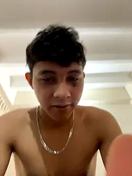 Snapshot of Juanchobet123 chatting on 11/18/25, 04:00 Juanchobet123 online show from 11/18/25, 04:00