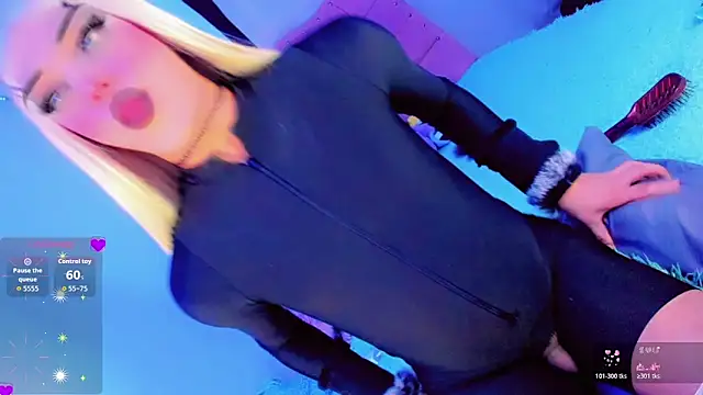 Snapshot of Shiaki_04 chatting on 03/02/26, 06:03 Shiaki 04 online show from 03/02/26, 06:03