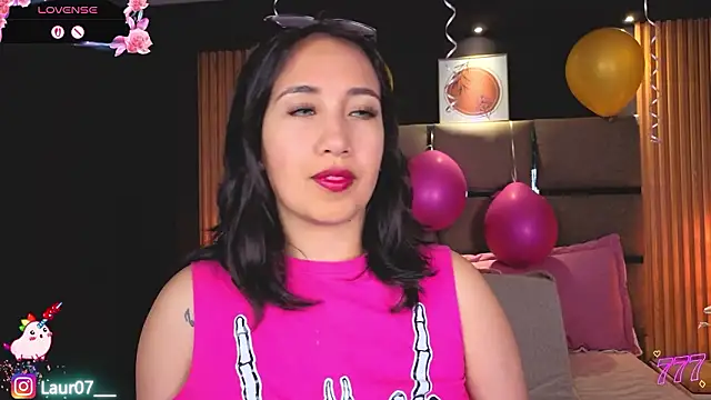 Lauroberts7 online show from 03/16/26, 03:45