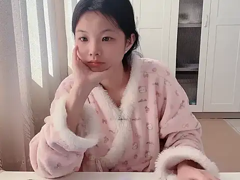 Snapshot of bunny-- chatting on 11/22/25, 06:01 bunny-- online show from 11/22/25, 06:01