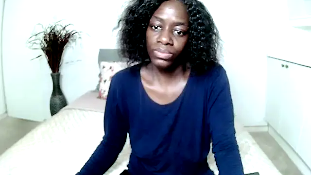 BrunetteNaomi8 online show from 03/06/26, 08:38