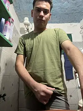 Snapshot of Vcristian12 chatting on 02/09/26, 12:47 Vcristian12 online show from 02/09/26, 12:47