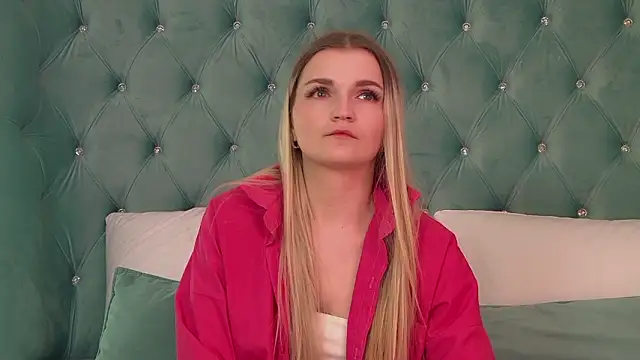 AnnyRaii online show from 02/02/26, 06:23