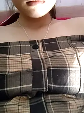 LyasianLa online show from 11/19/25, 06:57