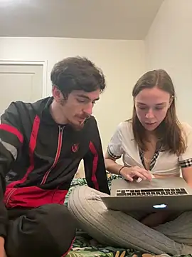 DuoDesir1 online show from 02/15/26, 07:32