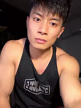 Snapshot of Carloskls1102 chatting on 12/19/25, 12:34 Carloskls1102 online show from 12/19/25, 12:34