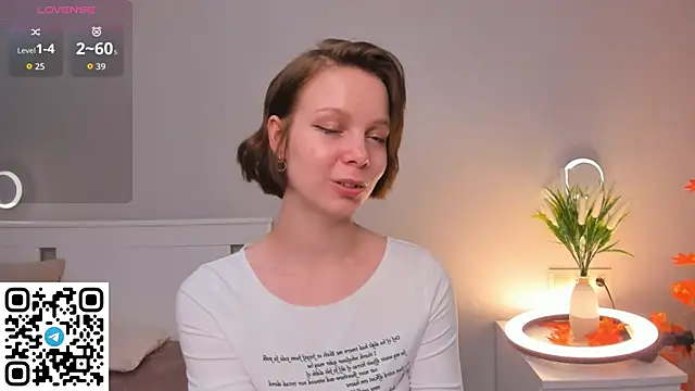 Snapshot of UmbraVelour chatting on 12/13/25, 07:53 UmbraVelour online show from 12/13/25, 07:53