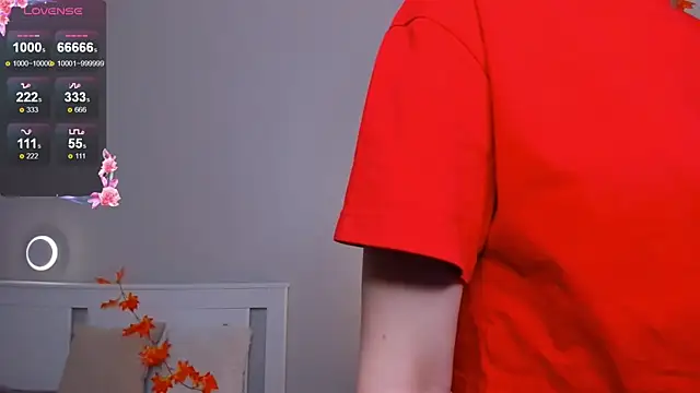 Snapshot of UmbraVelour chatting on 12/15/25, 01:48 UmbraVelour online show from 12/15/25, 01:48