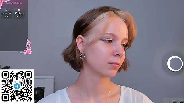 Snapshot of UmbraVelour chatting on 01/05/26, 05:27 UmbraVelour online show from 01/05/26, 05:27