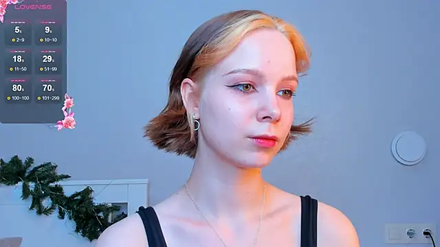 Snapshot of UmbraVelour chatting on 01/10/26, 02:08 UmbraVelour online show from 01/10/26, 02:08