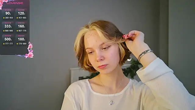 Snapshot of UmbraVelour chatting on 01/15/26, 02:32 UmbraVelour online show from 01/15/26, 02:32