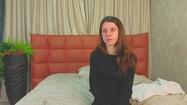 VelvetNyxen online show from 12/18/25, 02:45