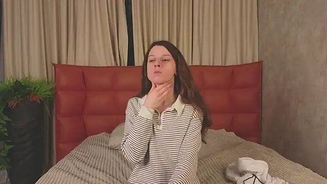 VelvetNyxen online show from 01/09/26, 03:26