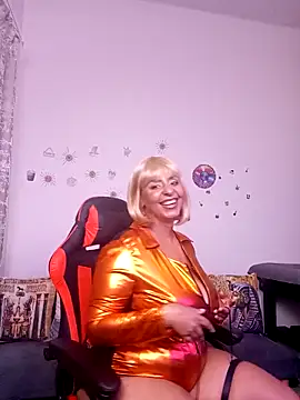 LaReineCleo online show from 04/17/26, 11:13