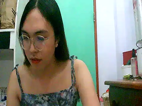 hottest solel online show from 12/01/25, 07:19