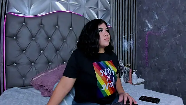Amanda Mooree online show from 05/12/26, 03:47