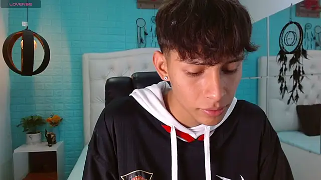 DraxBlade09 online show from 11/28/25, 07:49