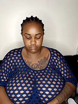 Chubbycharmdoll online show from 11/20/25, 10:37