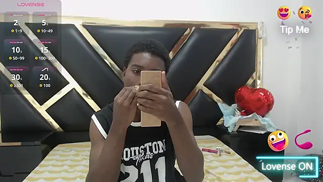 NoahJhonson69 online show from 02/16/26, 12:12