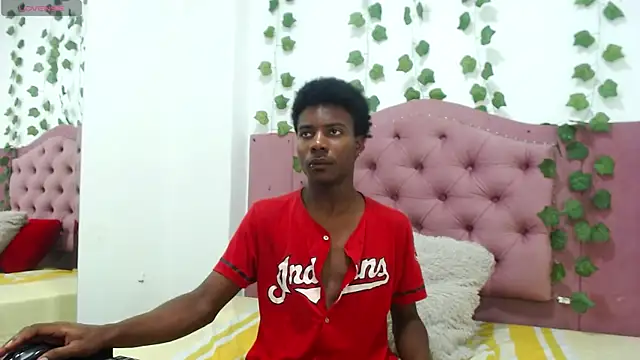 NoahJhonson69 online show from 05/21/26, 11:39