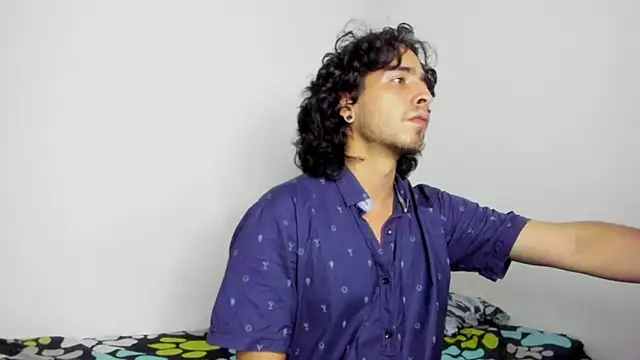 Snapshot of Jave_rave chatting on 12/05/25, 04:10 Jave rave online show from 12/05/25, 04:10