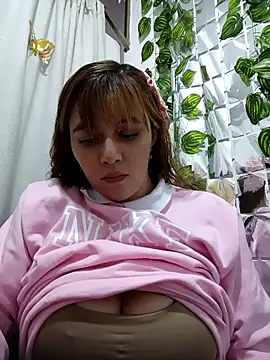 Juanita-30 online show from 11/25/25, 07:47