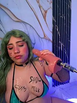 emy eviee online show from 03/26/26, 04:23