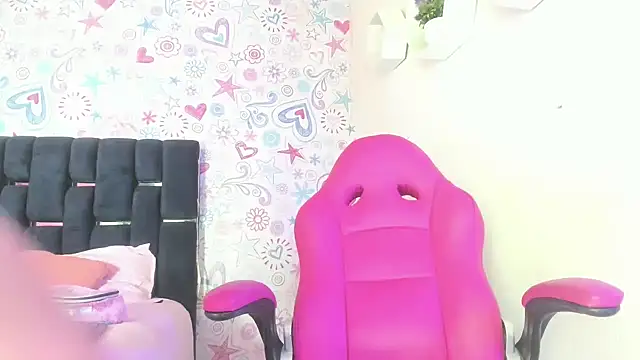 ISA RIVAS online show from 12/14/25, 12:32